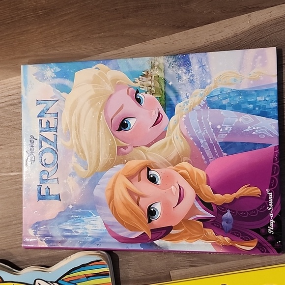 *Puzzle And Books* - Picture 4 of 5